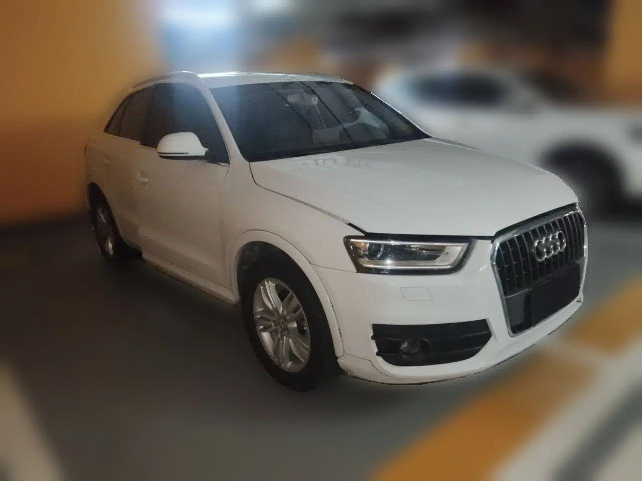 Audi Q3 2015 35 TFSI Comfort Model — миниатюра 3