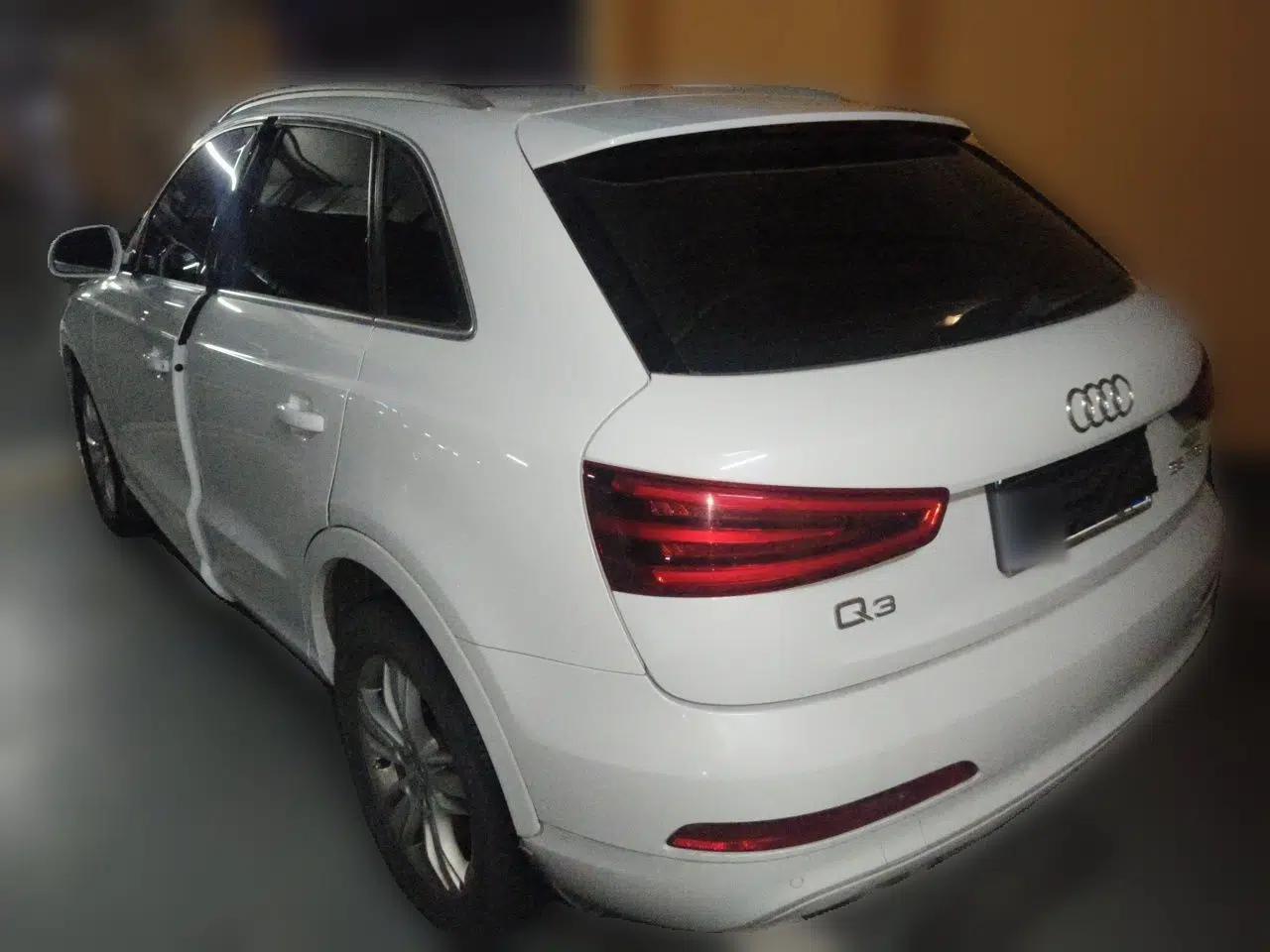 Audi Q3 2015 35 TFSI Comfort Model — миниатюра 4