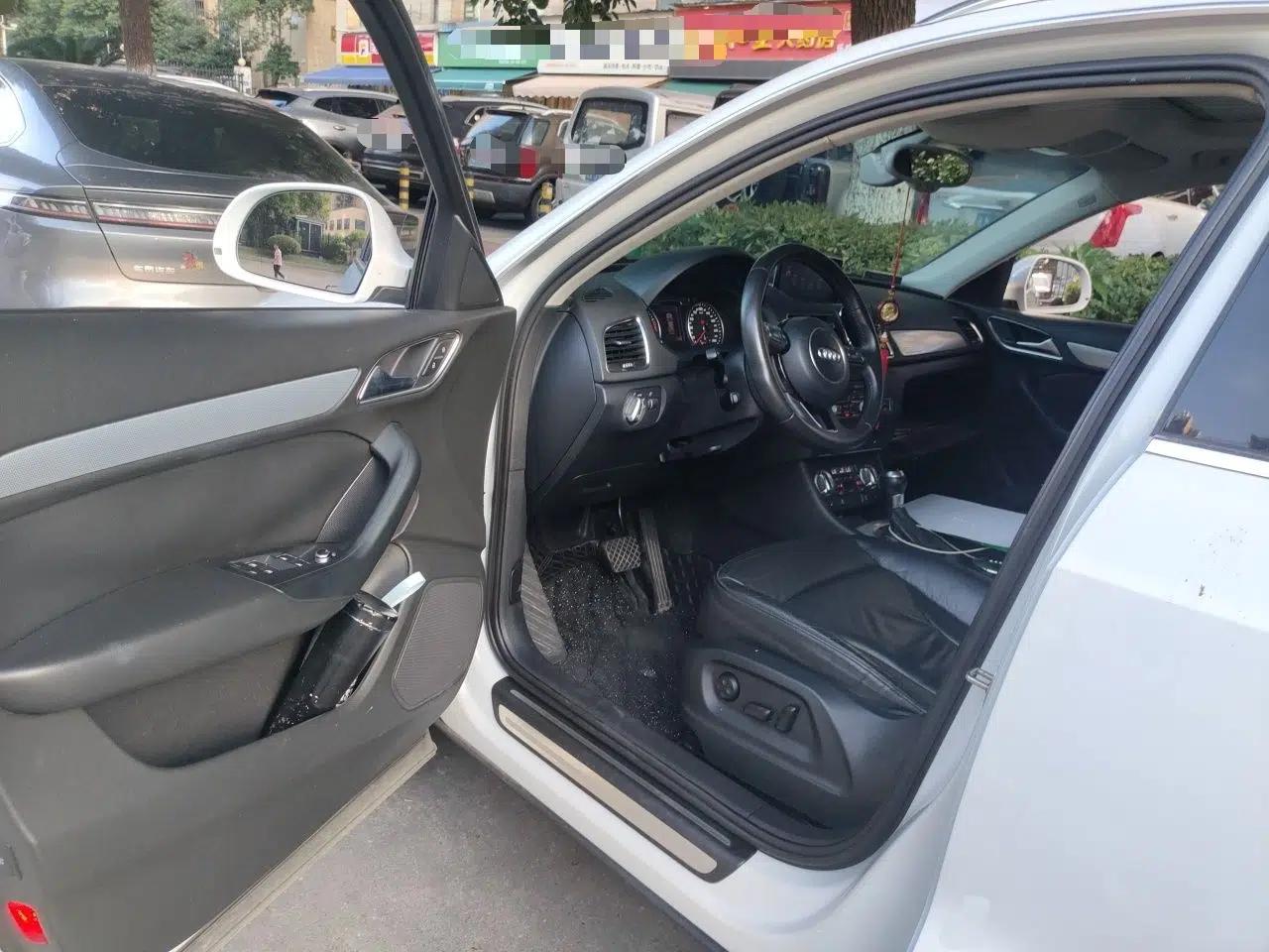 Audi Q3 2013 35 TFSI quattro Comfort Model — миниатюра 16