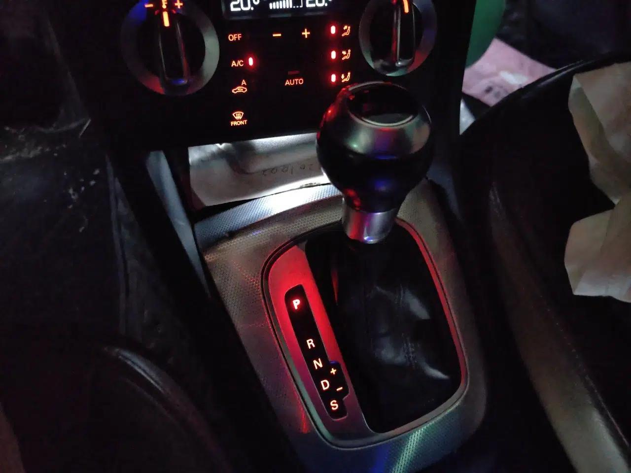 Audi Q3 2015 30 TFSI Comfort Model — миниатюра 14