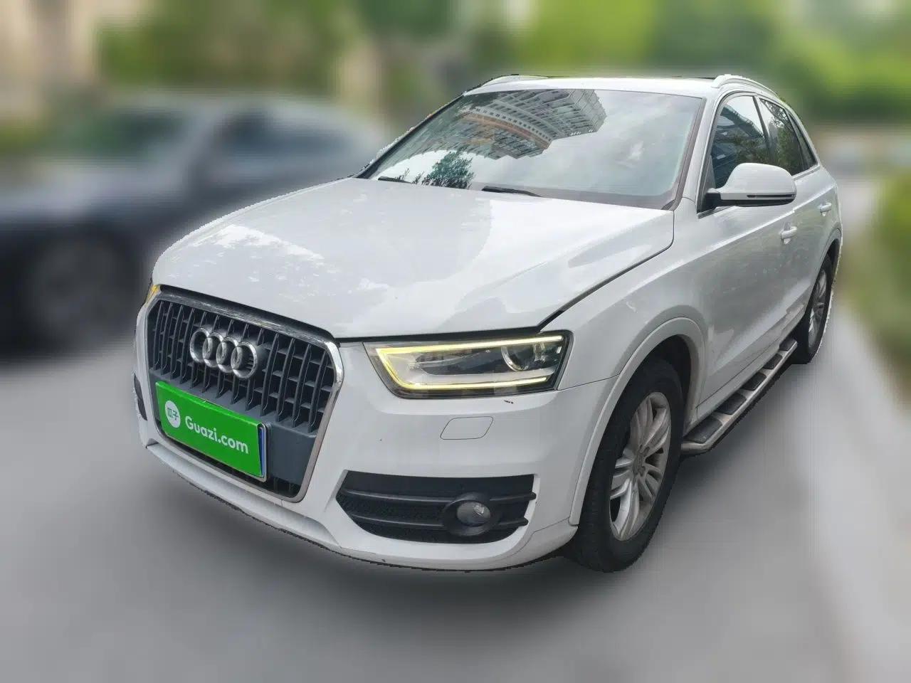 Audi Q3 2015 35 TFSI Comfort Model — миниатюра 1
