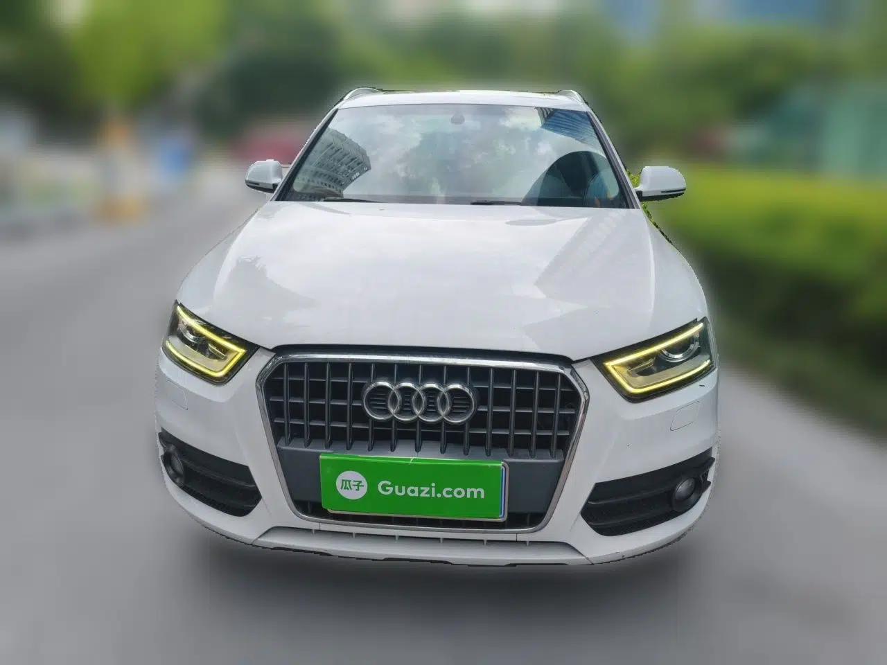 Audi Q3 2015 35 TFSI Comfort Model — миниатюра 2