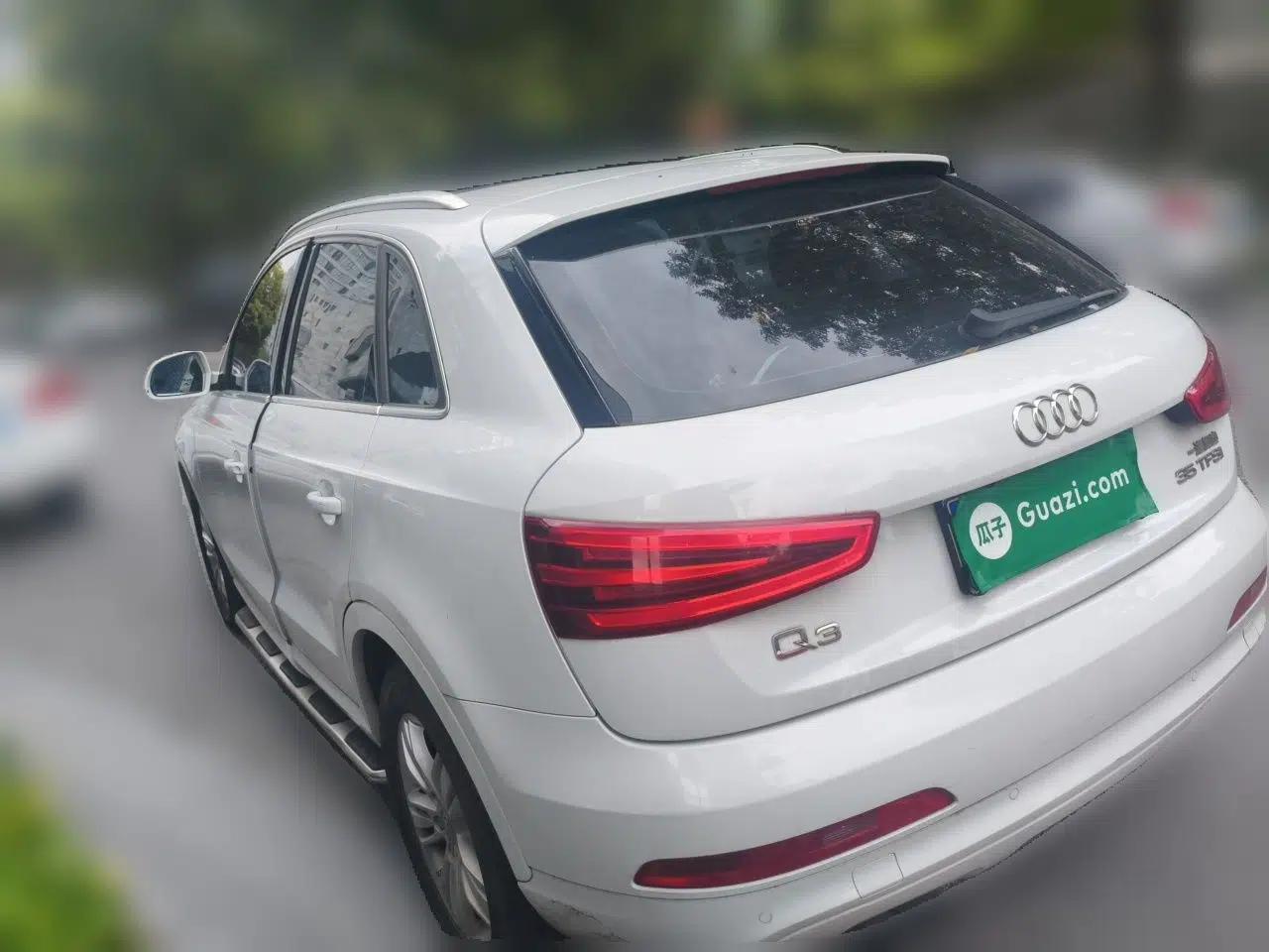 Audi Q3 2015 35 TFSI Comfort Model — миниатюра 4