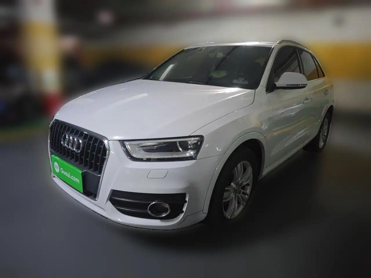 Audi Q3 2015 35 TFSI Comfort Model — миниатюра 1