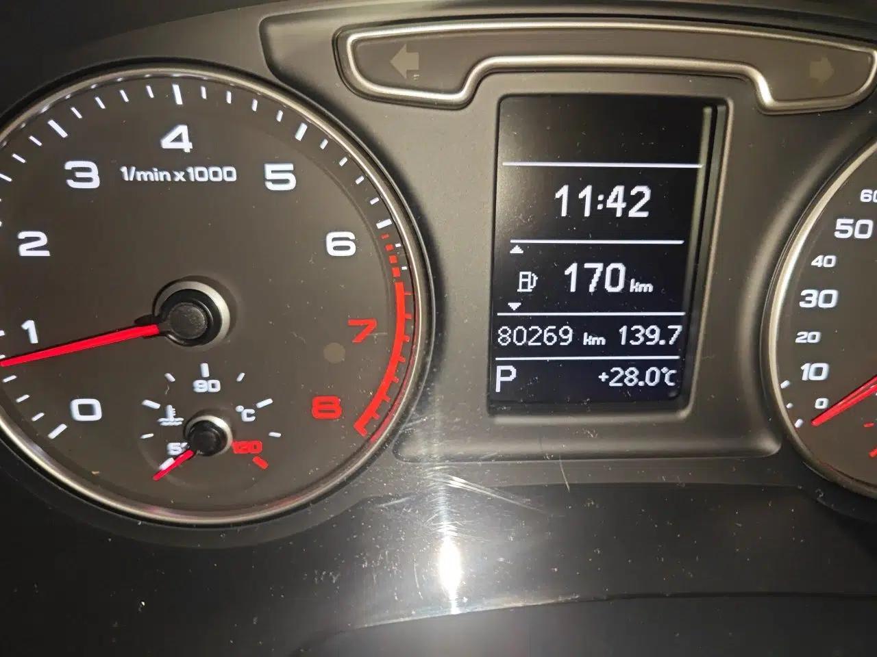 Audi Q3 2015 35 TFSI Comfort Model — миниатюра 12