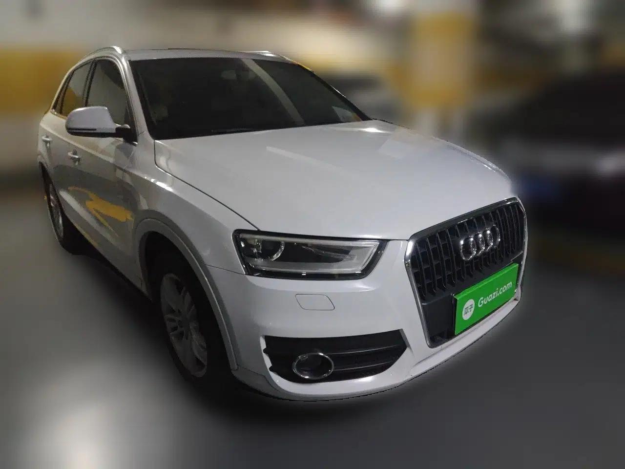 Audi Q3 2015 35 TFSI Comfort Model — миниатюра 3