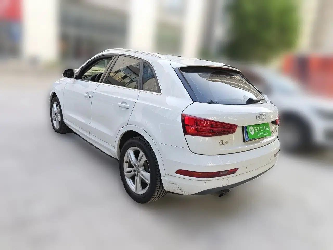Audi Q3 2018 30th Anniversary Edition 30 TFSI Fashion Model — миниатюра 4