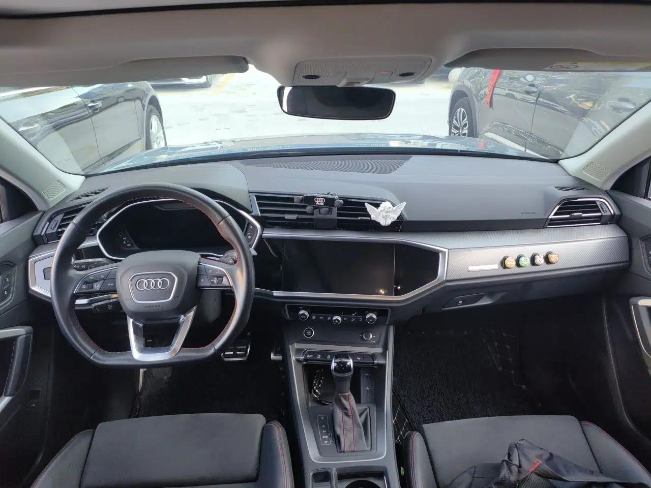 Audi Q3 2022 40 TFSI RS Package Performance Model — миниатюра 9