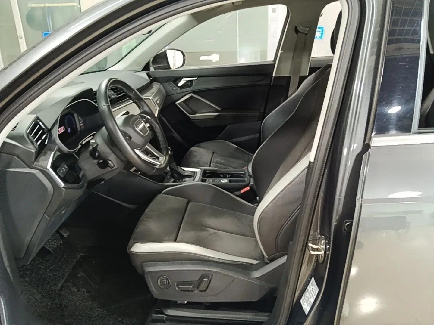 Audi Q3 2021 35 TFSI Progressive Dynamic Edition — миниатюра 17