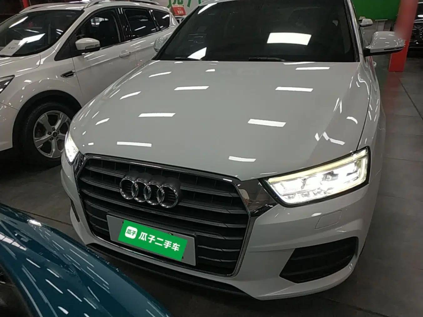 Audi Q3 2018 30th Anniversary Edition 30 TFSI Fashion Model — миниатюра 2