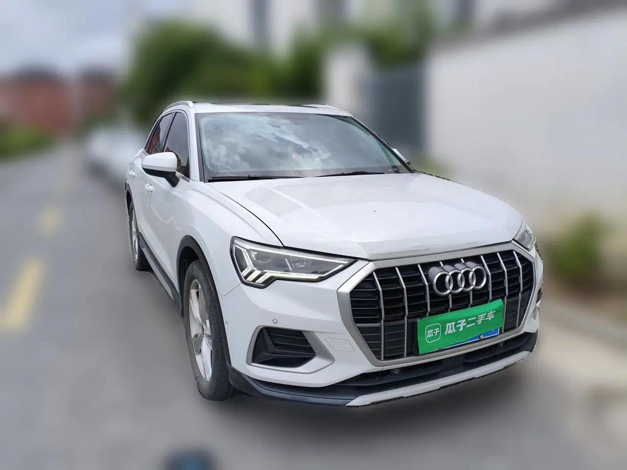 Audi Q3 2021 35 TFSI Fashionable and Elegant Model — миниатюра 3