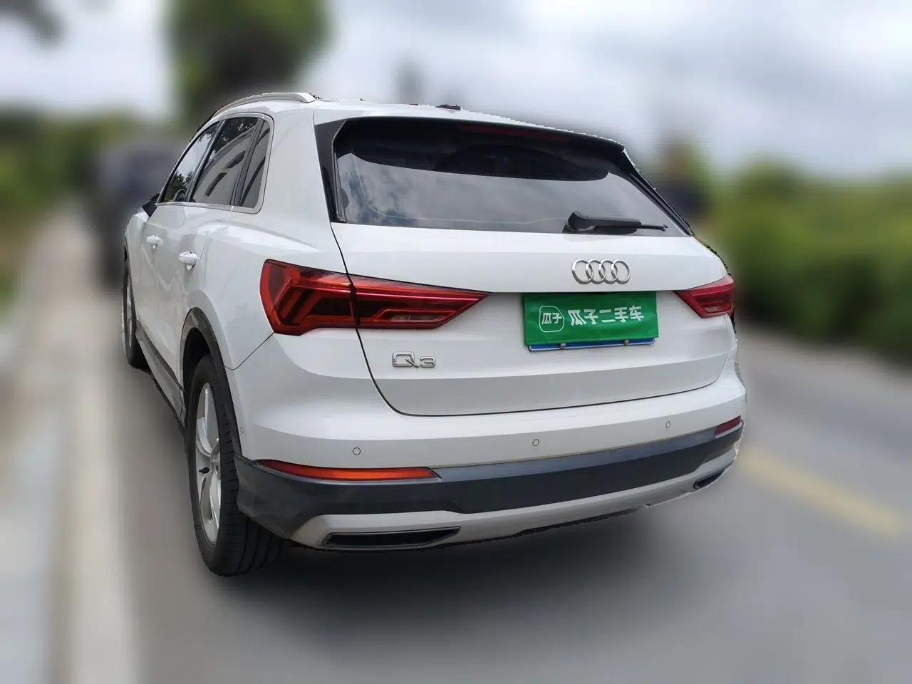 Audi Q3 2021 35 TFSI Fashionable and Elegant Model — миниатюра 4
