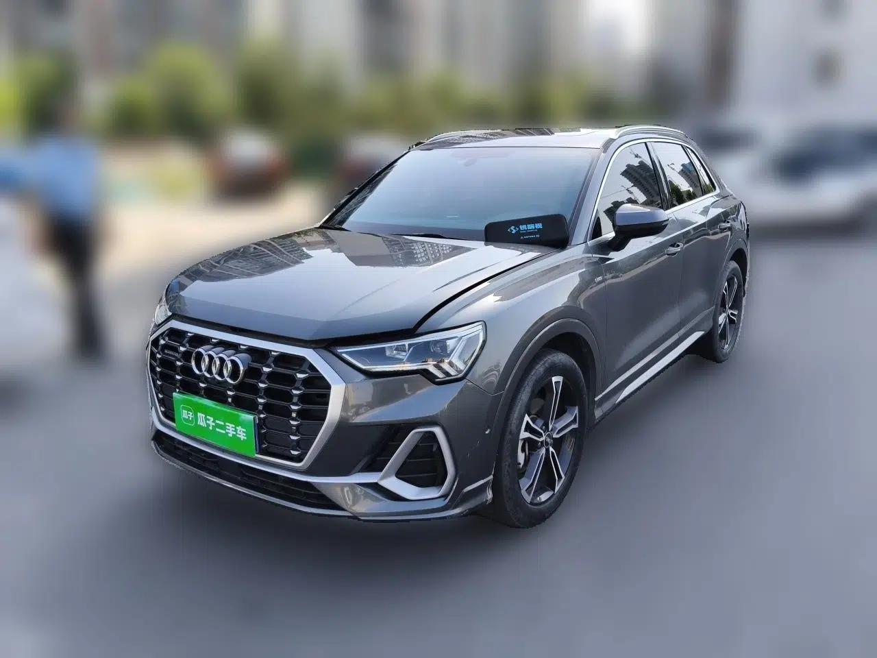 Audi Q3 2022 45 TFSI quattro Fashion Dynamic Model — миниатюра 1