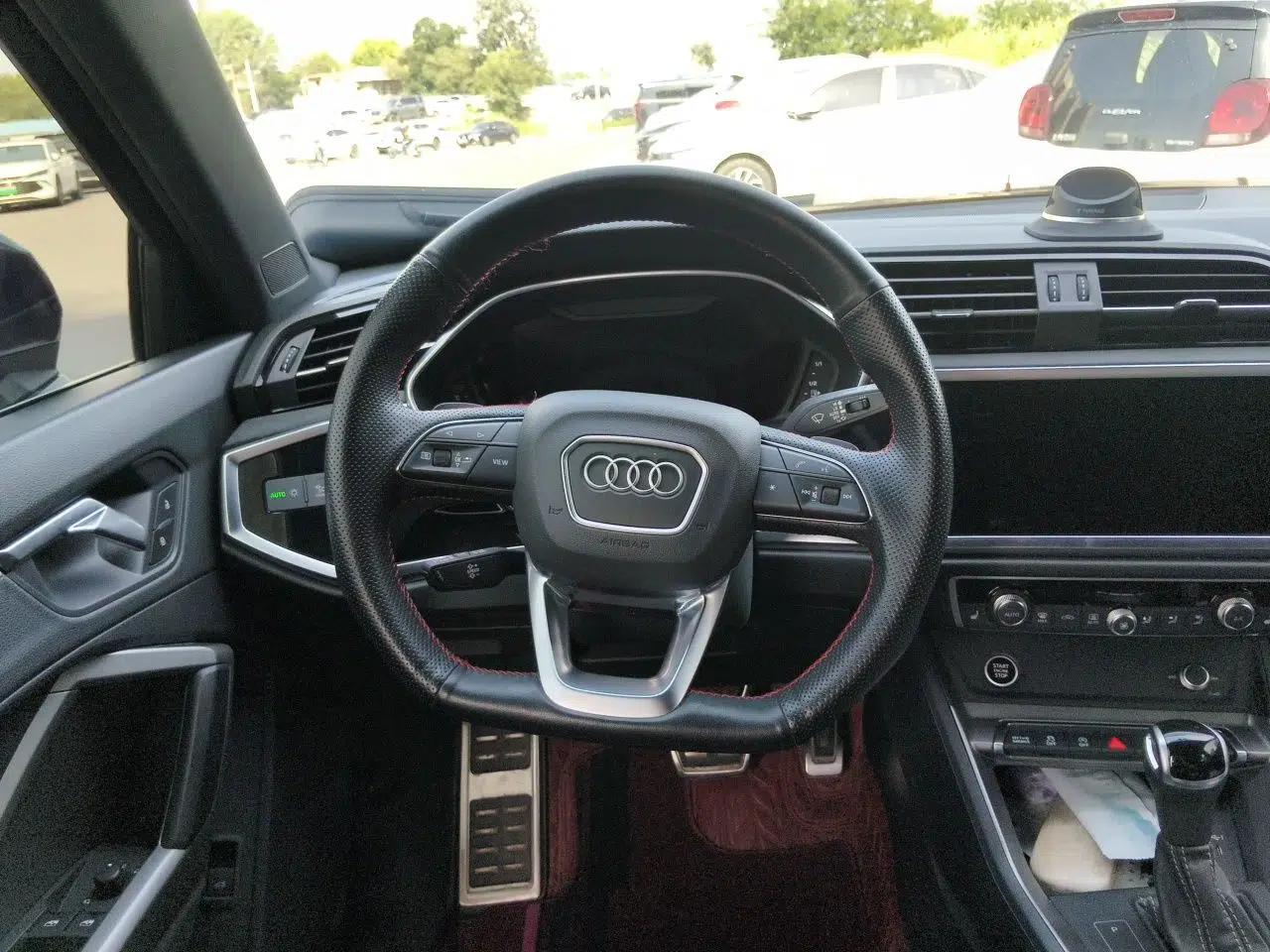 Audi Q3 2022 45 TFSI quattro Fashion Dynamic Model — миниатюра 10