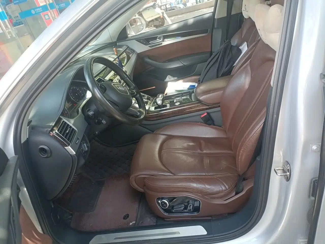 Audi A8 2011 A8L 3.0 TFSI quattro Prestige Edition (245kW) — миниатюра 15
