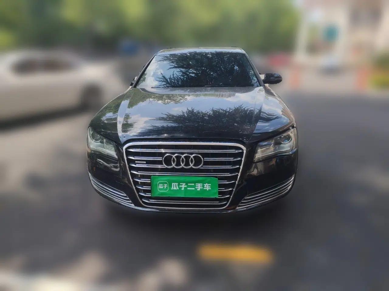 Audi A8 2013 A8L 45 TFSI quattro Luxury Model — миниатюра 2