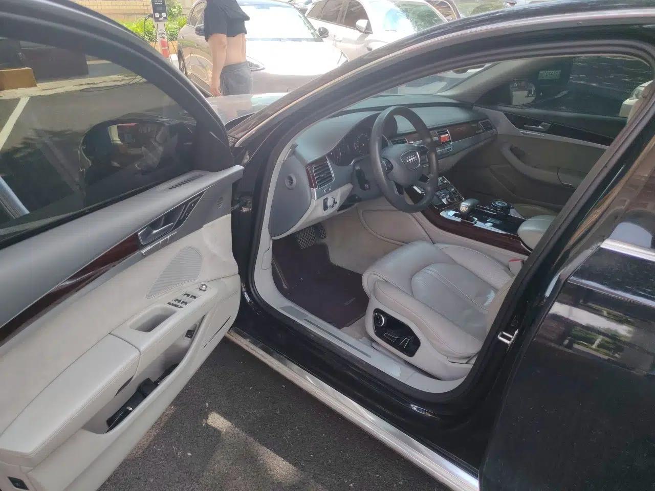 Audi A8 2013 A8L 45 TFSI quattro Luxury Model — миниатюра 16