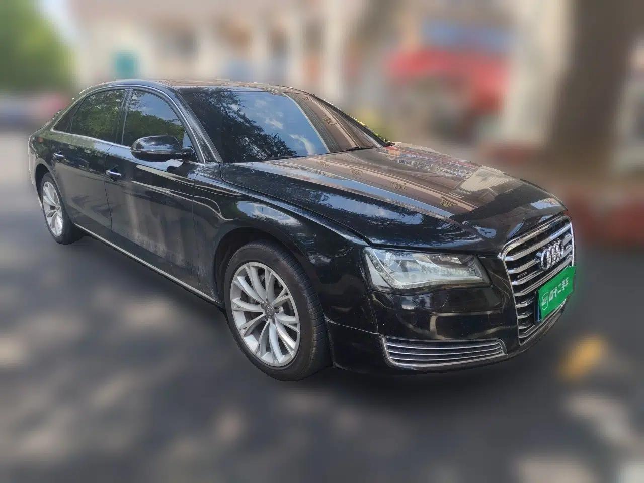 Audi A8 2013 A8L 45 TFSI quattro Luxury Model — миниатюра 3