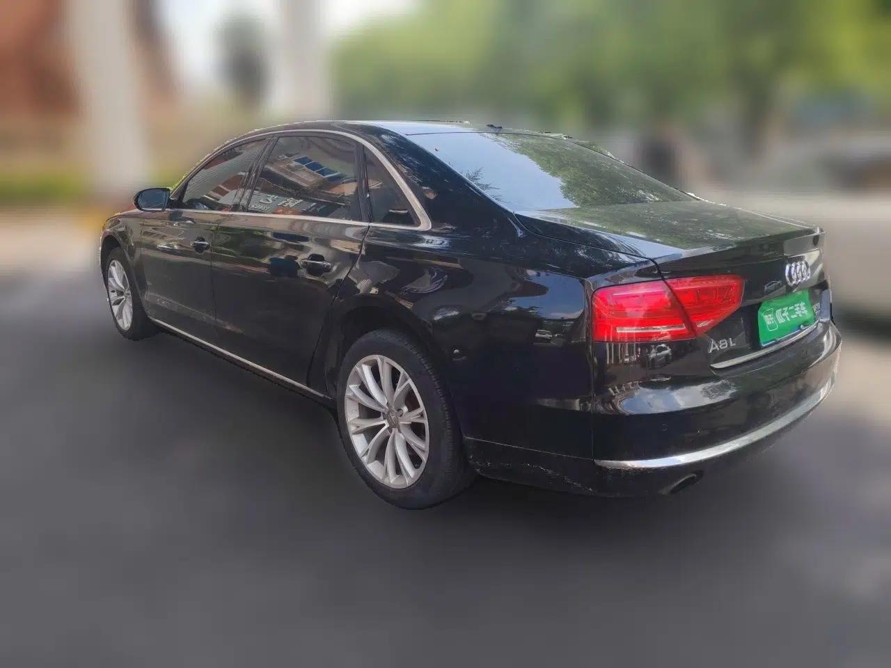 Audi A8 2013 A8L 45 TFSI quattro Luxury Model — миниатюра 4