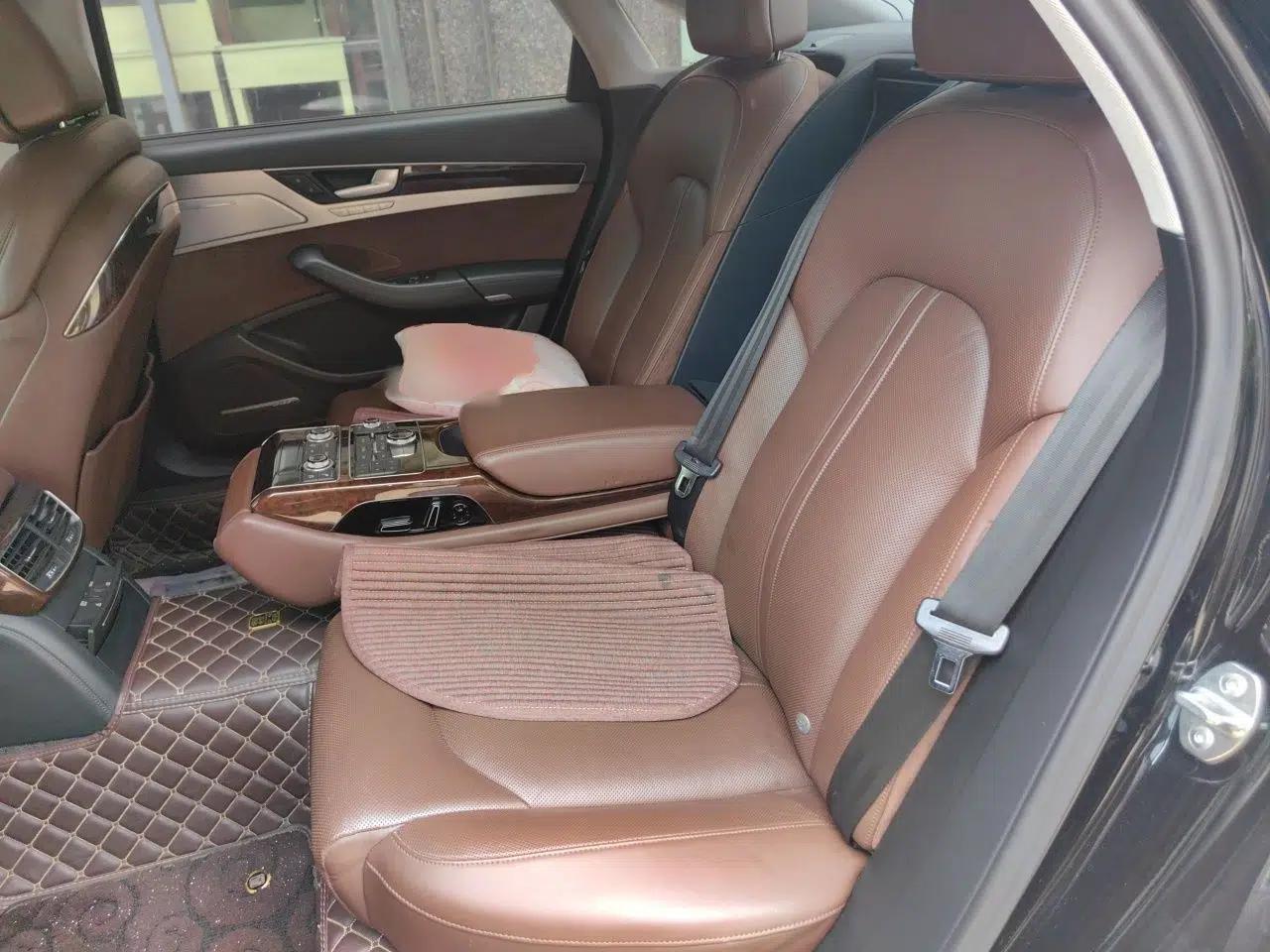Audi A8 2014 A8L 45 TFSI quattro Luxury Model — миниатюра 17