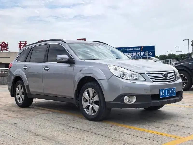 Outback 2010 2.5i Luxury Navigation Edition — миниатюра 3