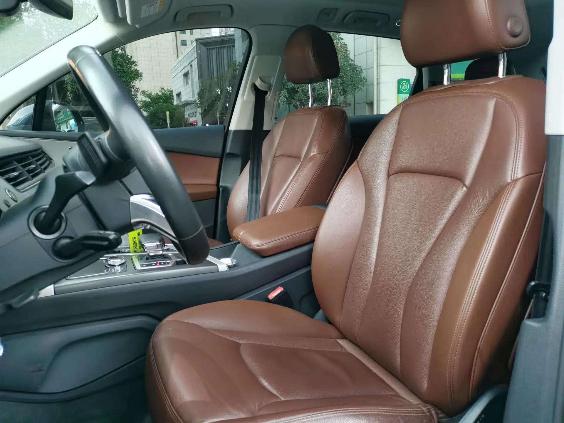Audi Q7 2019 45 TFSI Comfort Model — миниатюра 15