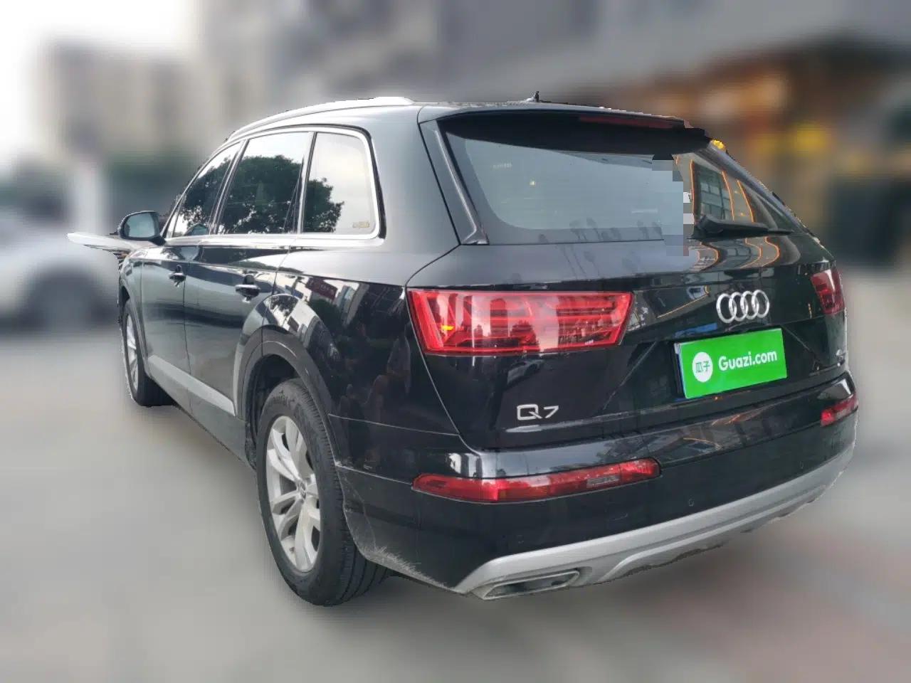 Audi Q7 2019 45 TFSI Comfort Model — миниатюра 4