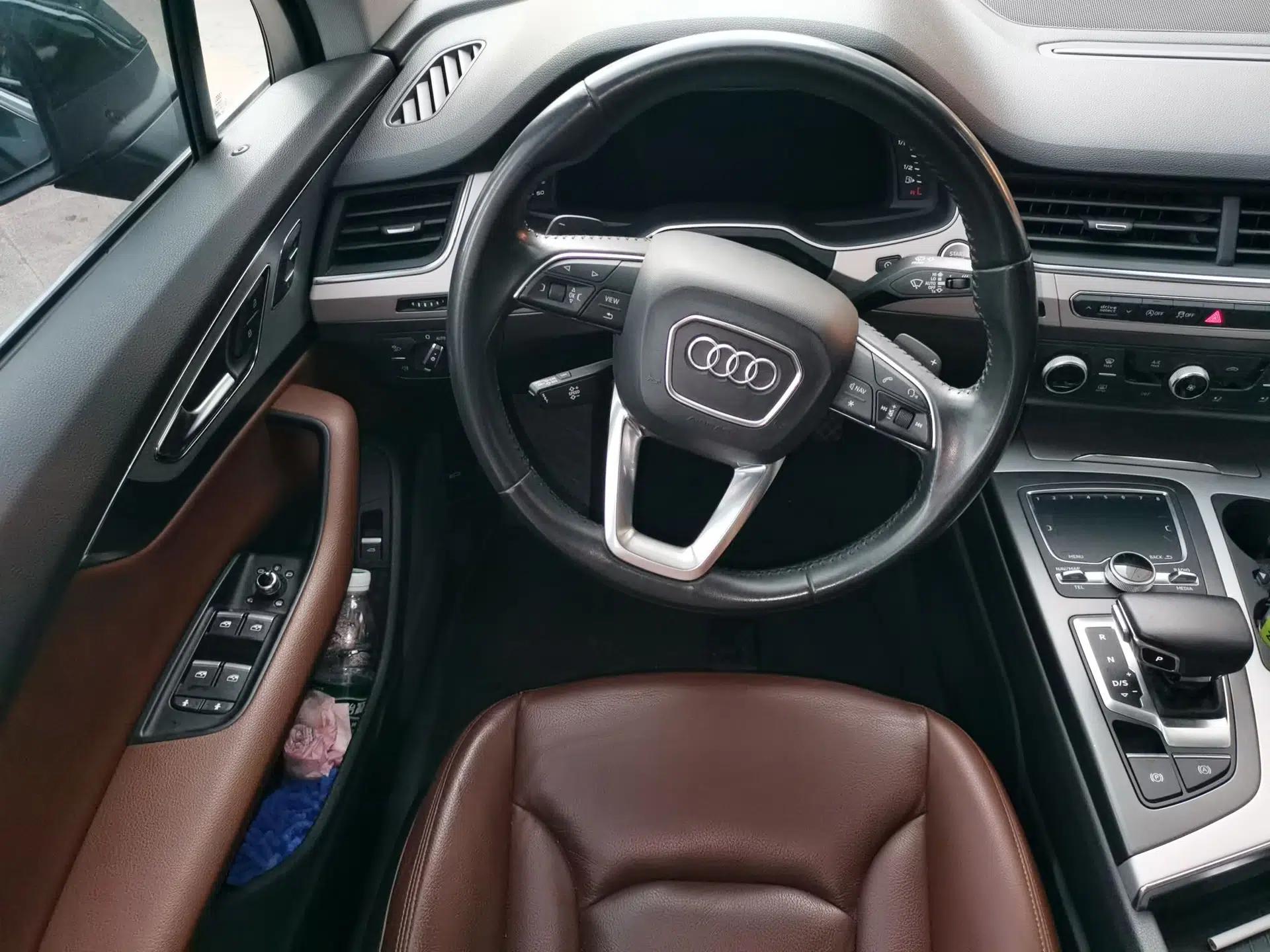 Audi Q7 2019 45 TFSI Comfort Model — миниатюра 10