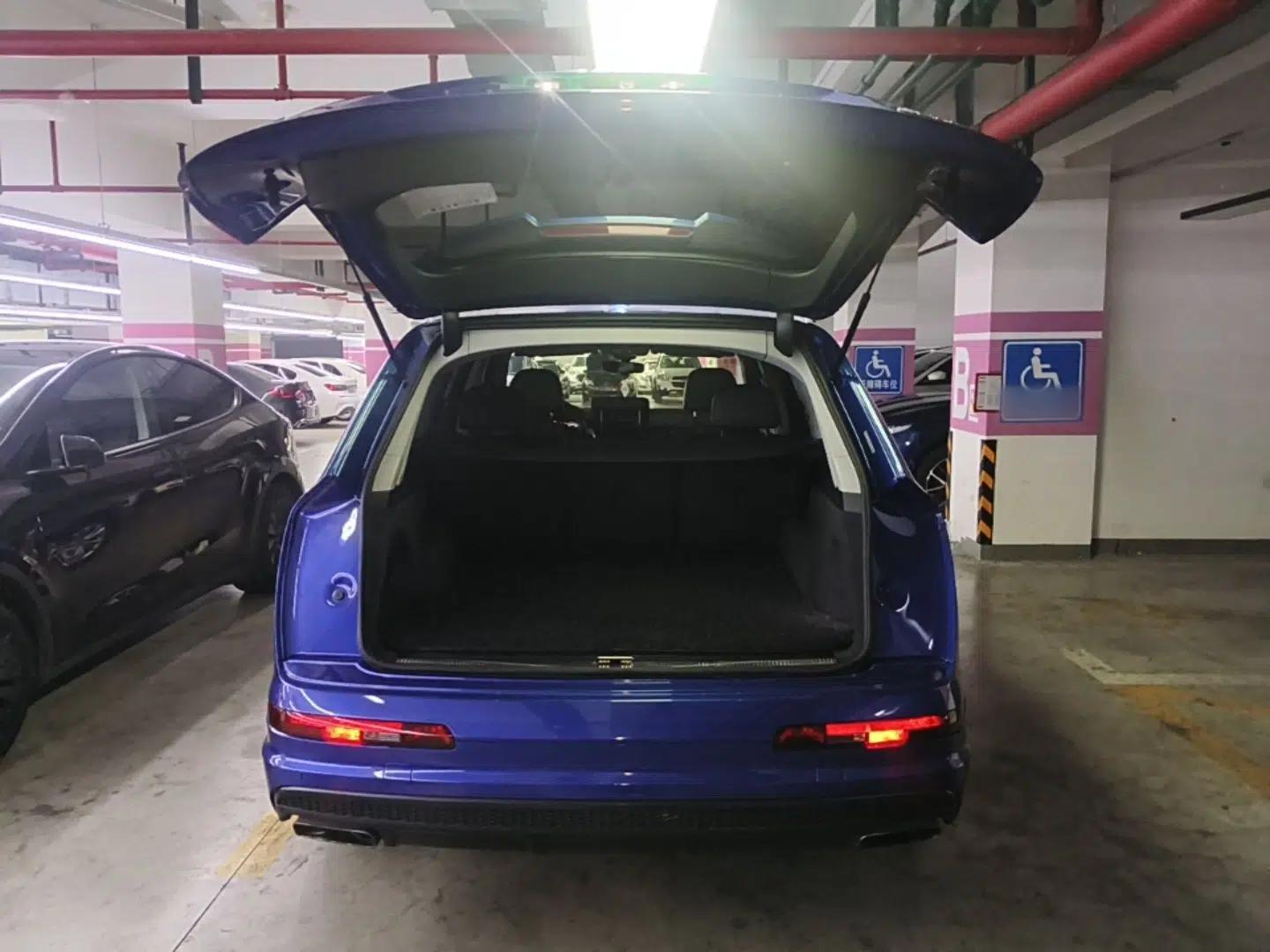 Audi Q7 2016 40 TFSI Comfort Model — миниатюра 22