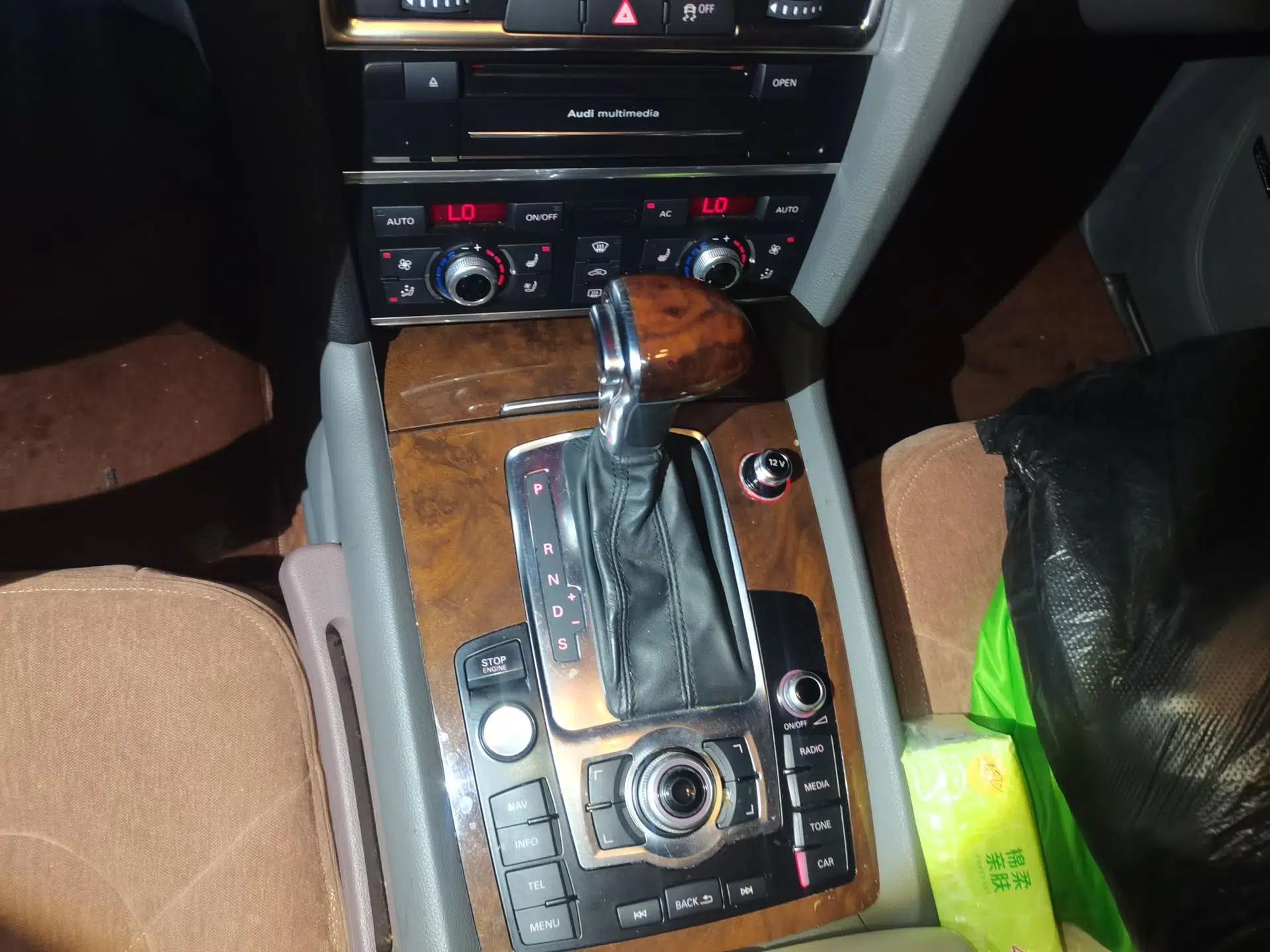 Audi Q7 2012 3.0 TFSI Comfort Model (200kW) — миниатюра 14