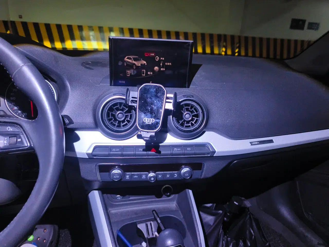 Audi Q2L 2018 35 TFSI Fashion Dynamic Version China VI Emission Standard — миниатюра 13