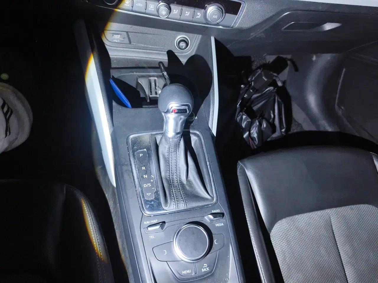Audi Q2L 2018 35 TFSI Fashion Dynamic Version China VI Emission Standard — миниатюра 14