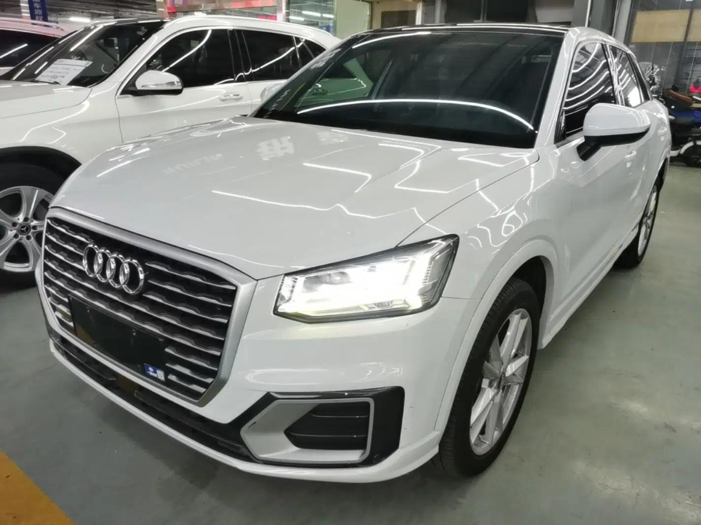 Audi Q2L 2021 35 TFSI Fashionable and Elegant Model — миниатюра 1