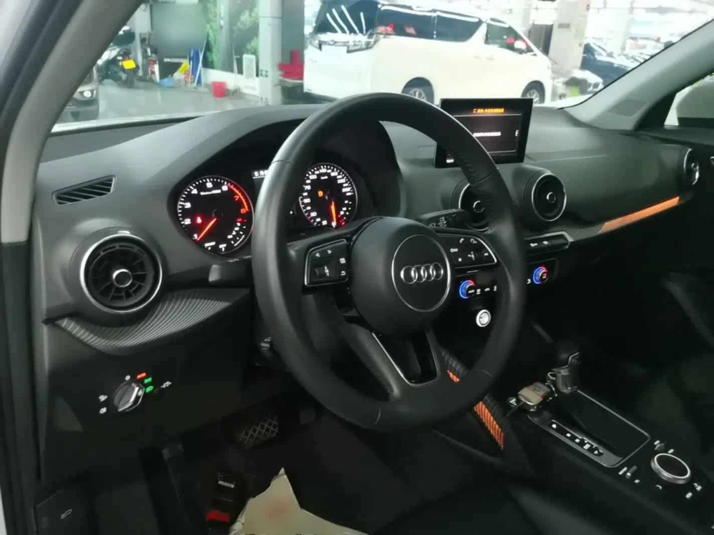 Audi Q2L 2021 35 TFSI Fashionable and Elegant Model — миниатюра 12