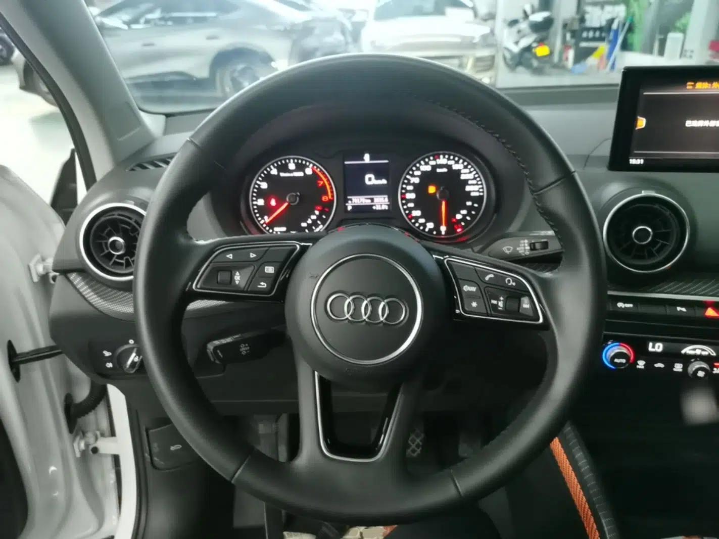 Audi Q2L 2021 35 TFSI Fashionable and Elegant Model — миниатюра 13