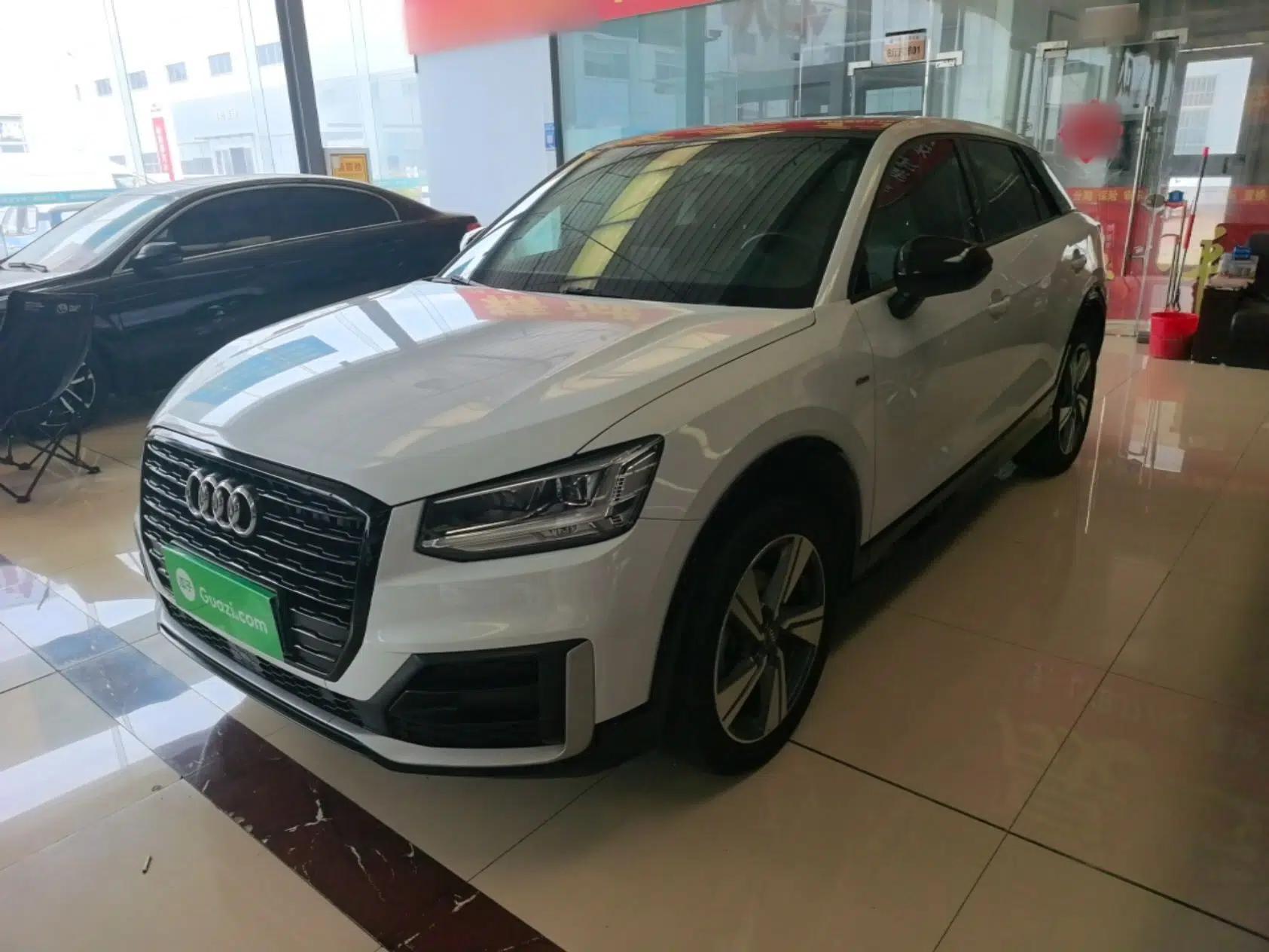 Audi Q2L 2018 35 TFSI Fashion Dynamic Version China VI Emission Standard — миниатюра 1