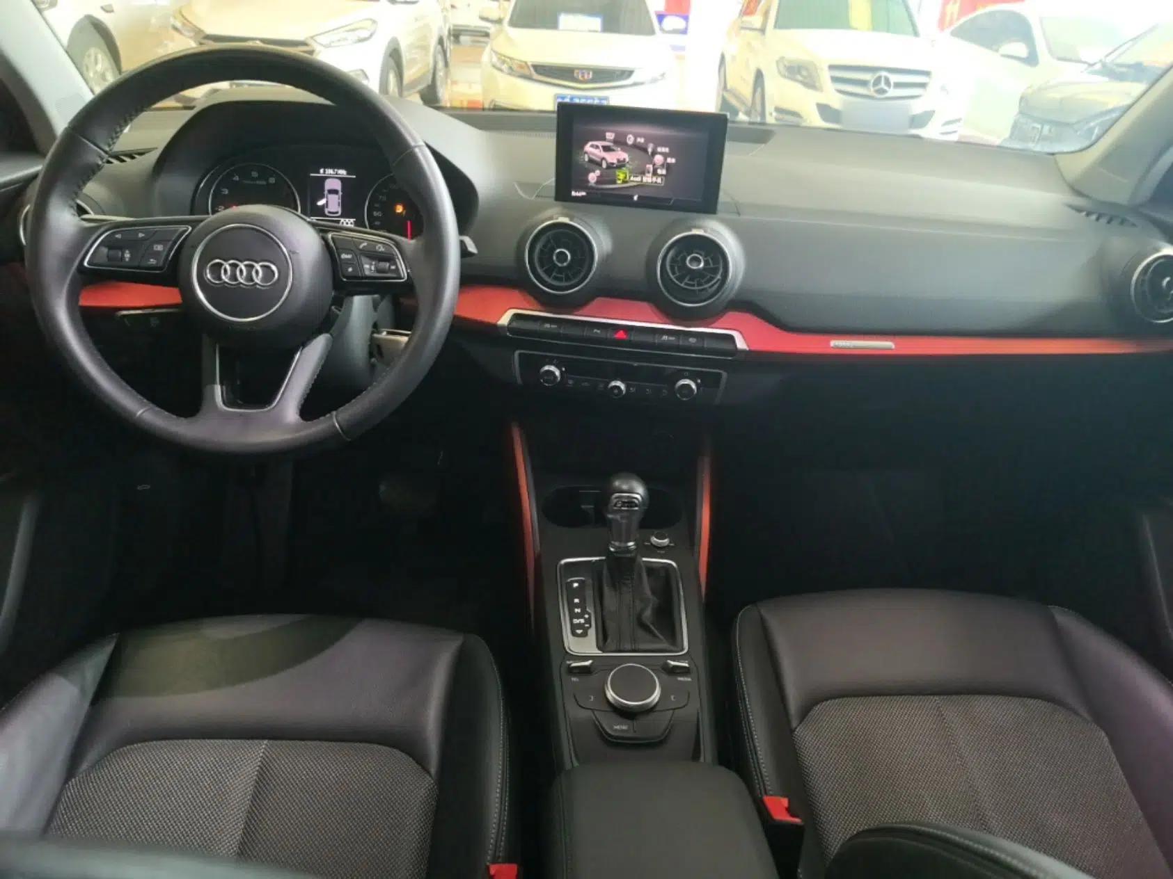 Audi Q2L 2018 35 TFSI Fashion Dynamic Version China VI Emission Standard — миниатюра 12