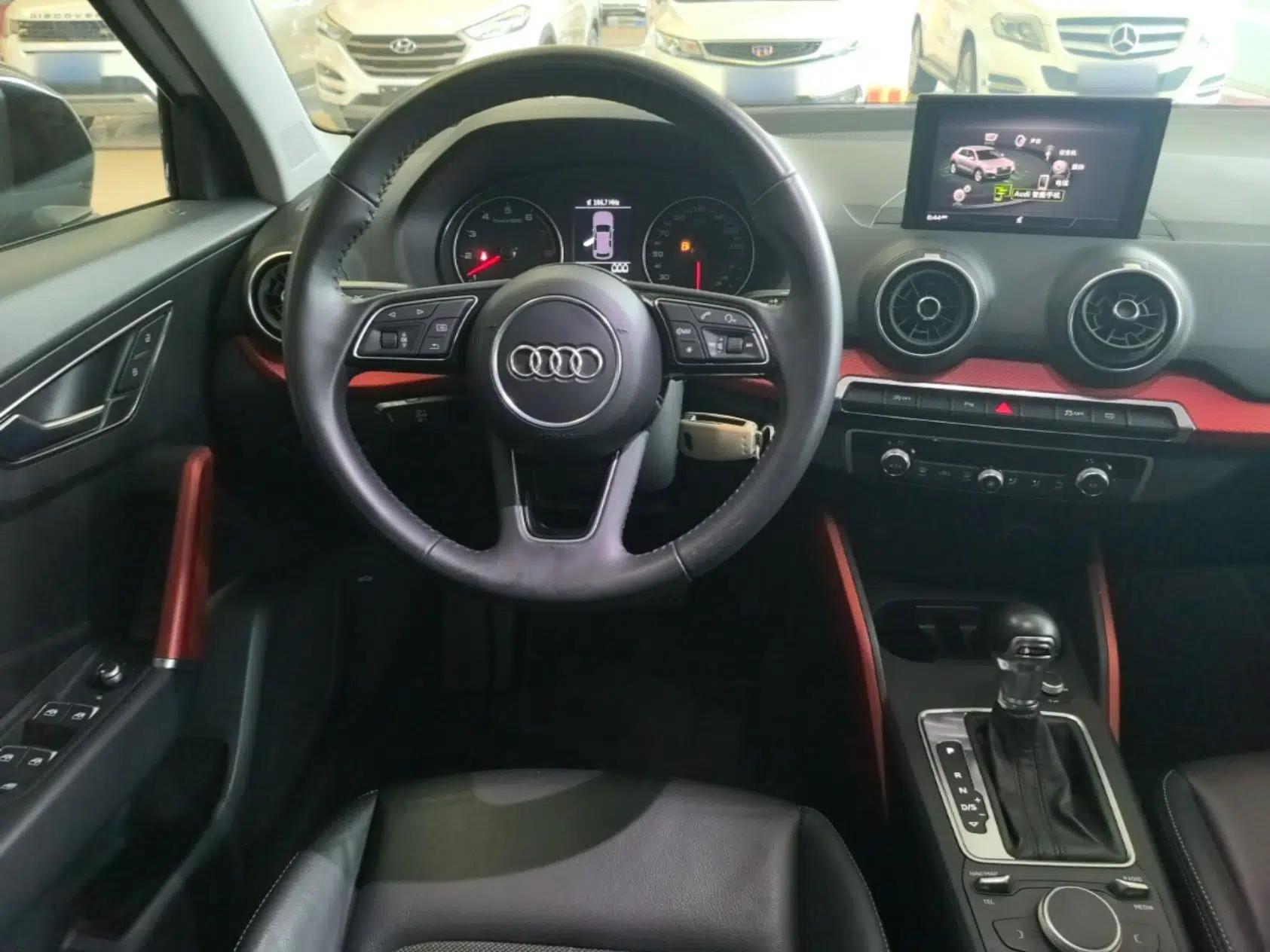Audi Q2L 2018 35 TFSI Fashion Dynamic Version China VI Emission Standard — миниатюра 13