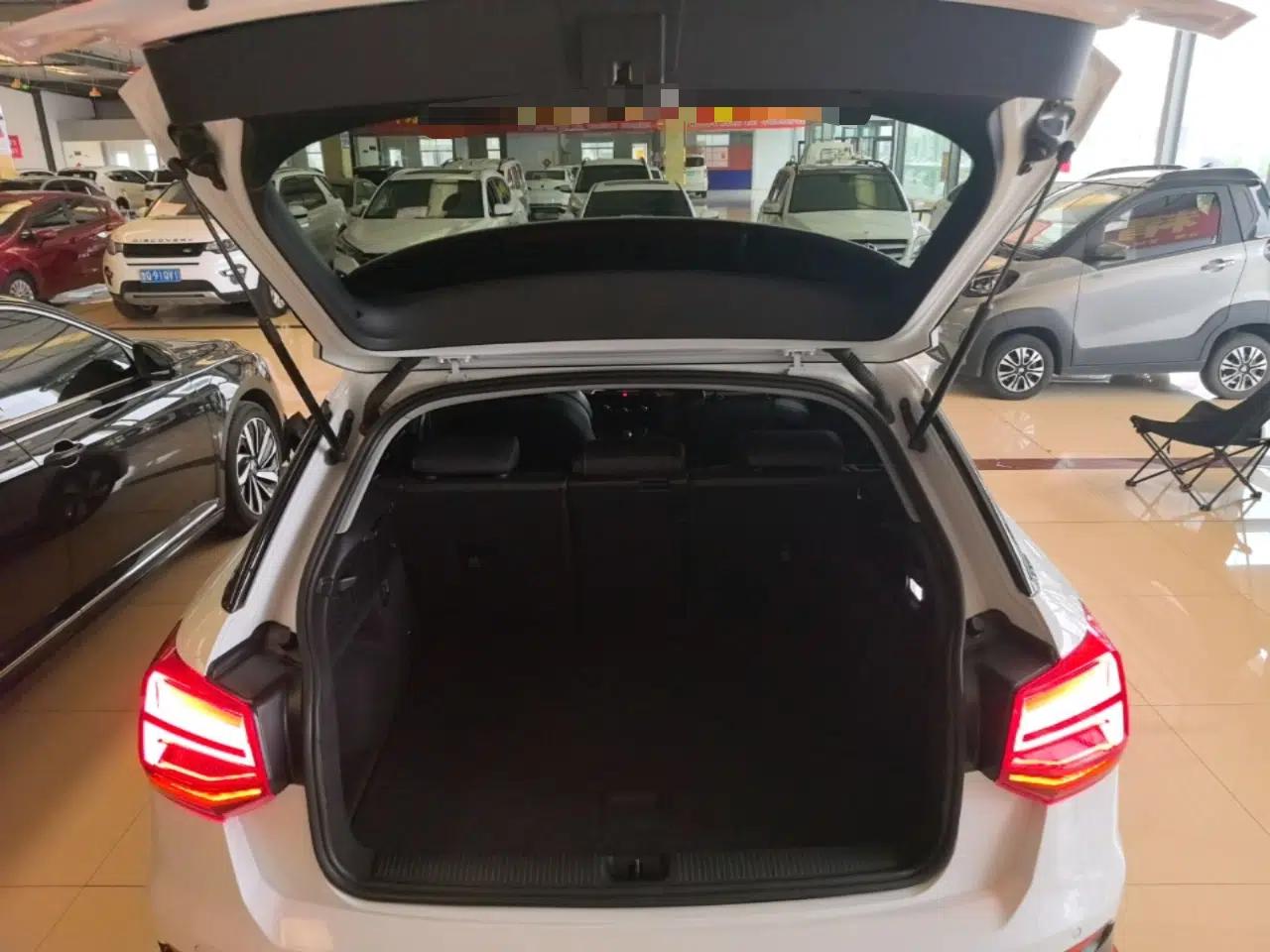 Audi Q2L 2018 35 TFSI Fashion Dynamic Version China VI Emission Standard — миниатюра 22
