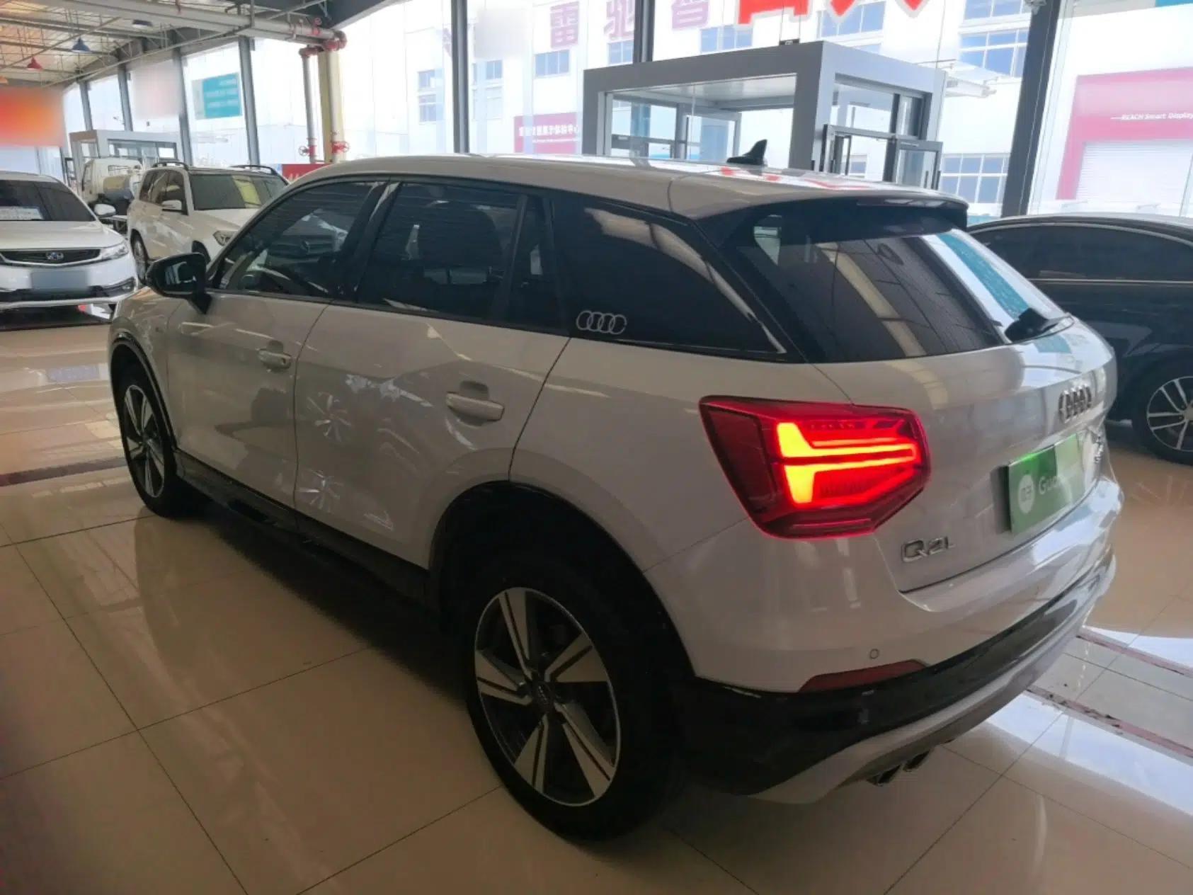 Audi Q2L 2018 35 TFSI Fashion Dynamic Version China VI Emission Standard — миниатюра 4