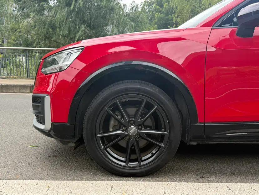 Audi Q2L 2018 35 TFSI Launch Exclusive Edition China V — миниатюра 3