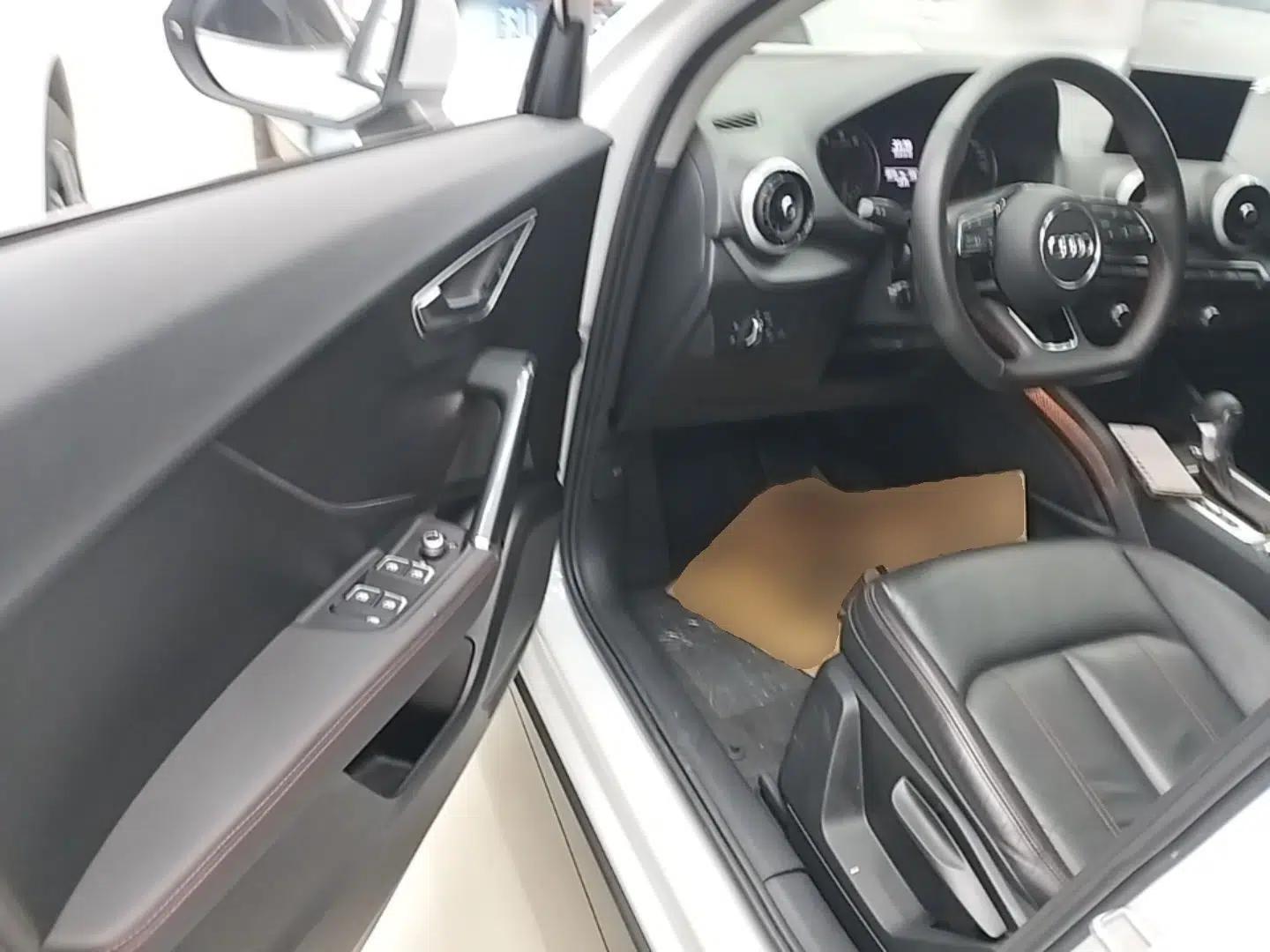 Audi Q2L 2022 35 TFSI Progressive Dynamic Edition — миниатюра 18