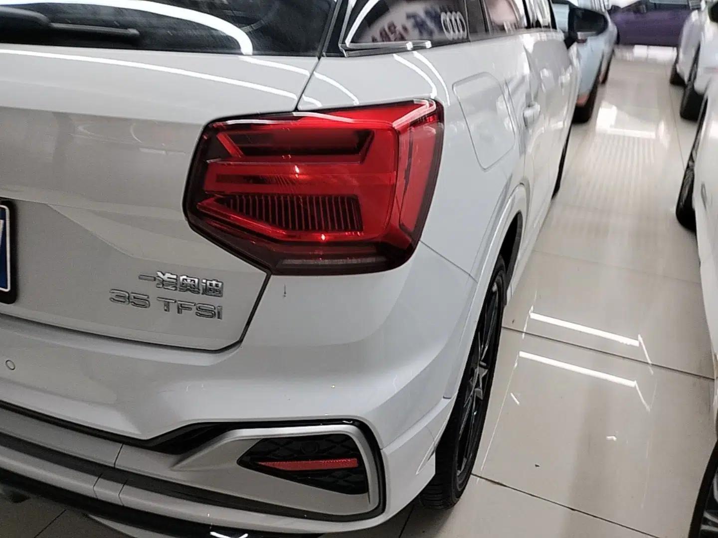 Audi Q2L 2022 35 TFSI Progressive Dynamic Edition — миниатюра 9