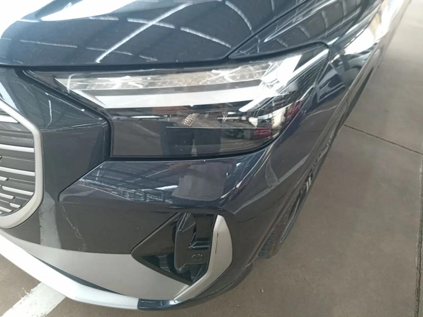 Audi Q4 e-tron 2022 40 e-tron Boundary Edition — миниатюра 8