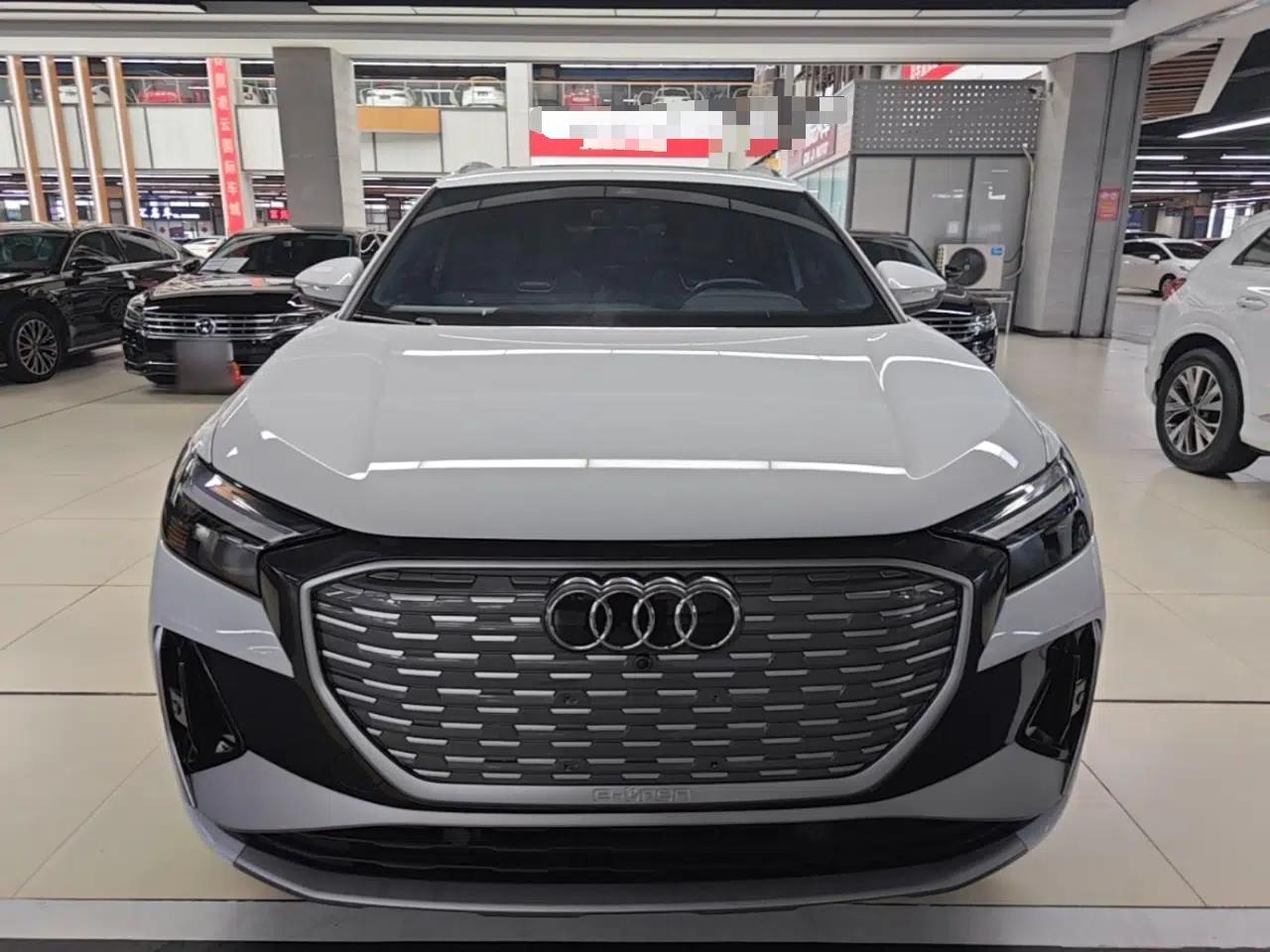 Audi Q4 e-tron 2024 40 e-tron Adventure Edition — миниатюра 2