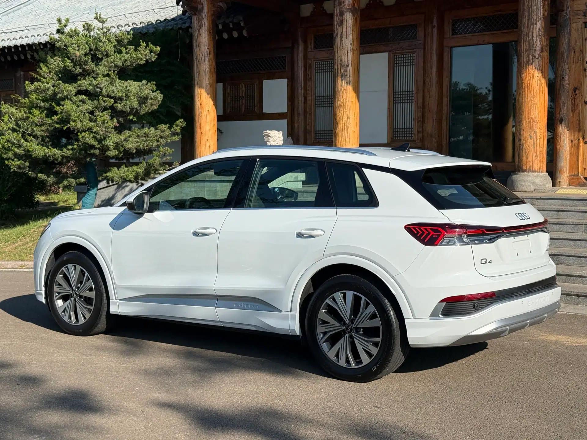 Audi Q4 e-tron 2024 40 e-tron Adventure Edition — миниатюра 16