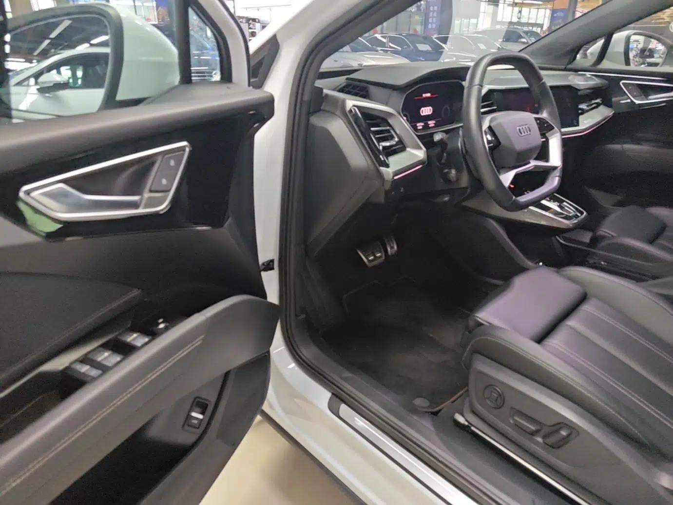 Audi Q4 e-tron 2024 40 e-tron Adventure Edition — миниатюра 23
