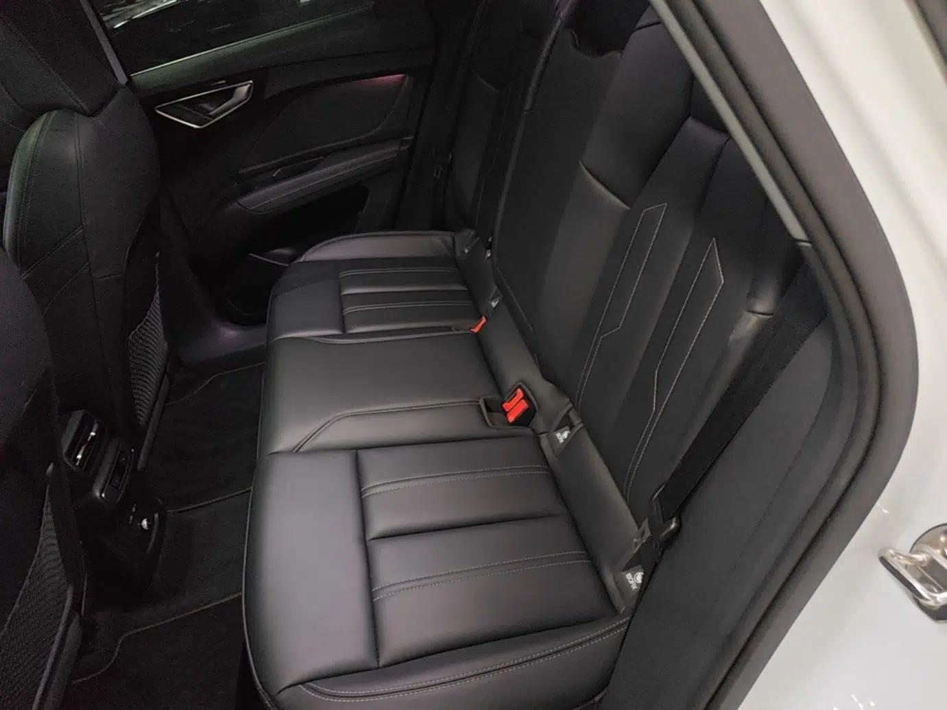 Audi Q4 e-tron 2024 40 e-tron Adventure Edition — миниатюра 25