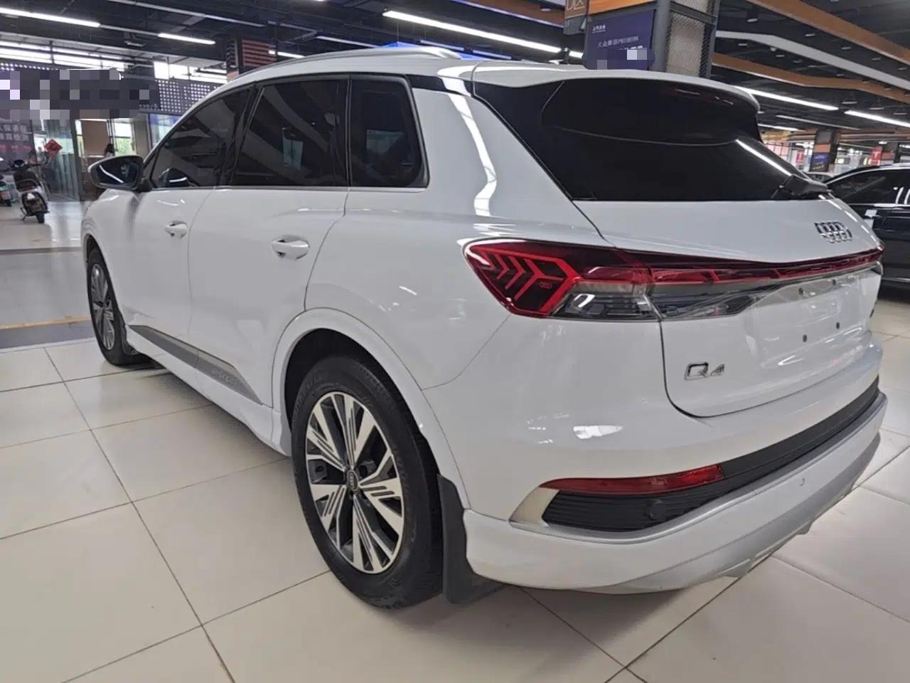 Audi Q4 e-tron 2024 40 e-tron Adventure Edition — миниатюра 4