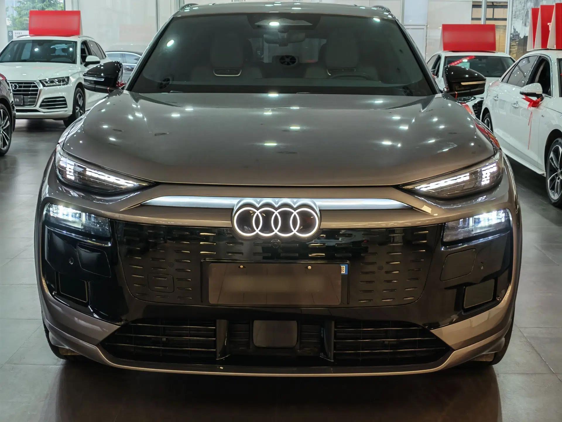 Audi Q6L e-tron 2026 First Launch Navigation Edition — миниатюра 2